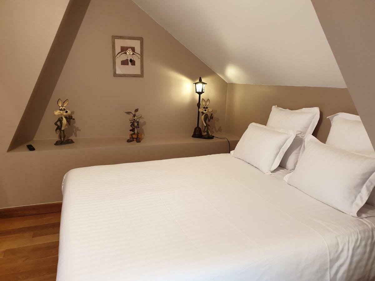 Le Domaine De Bella Bed & Breakfast Dange-Saint-Romain Ngoại thất bức ảnh