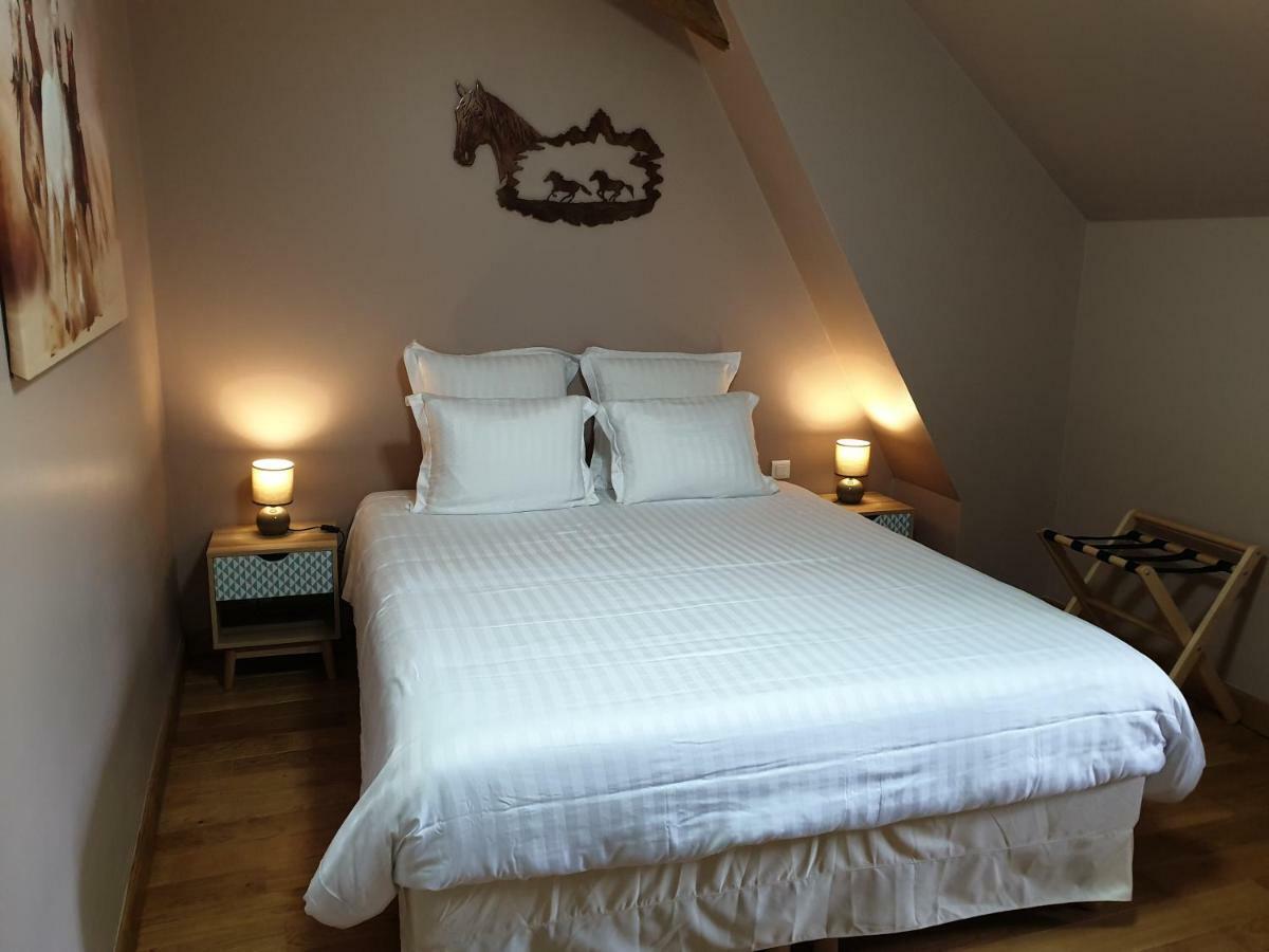 Le Domaine De Bella Bed & Breakfast Dange-Saint-Romain Ngoại thất bức ảnh